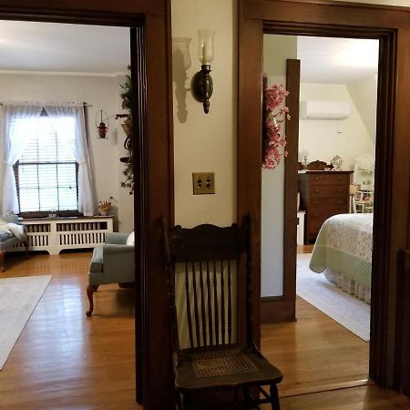 Almost Heaven Bed & Breakfast ウェインズビル エクステリア 写真